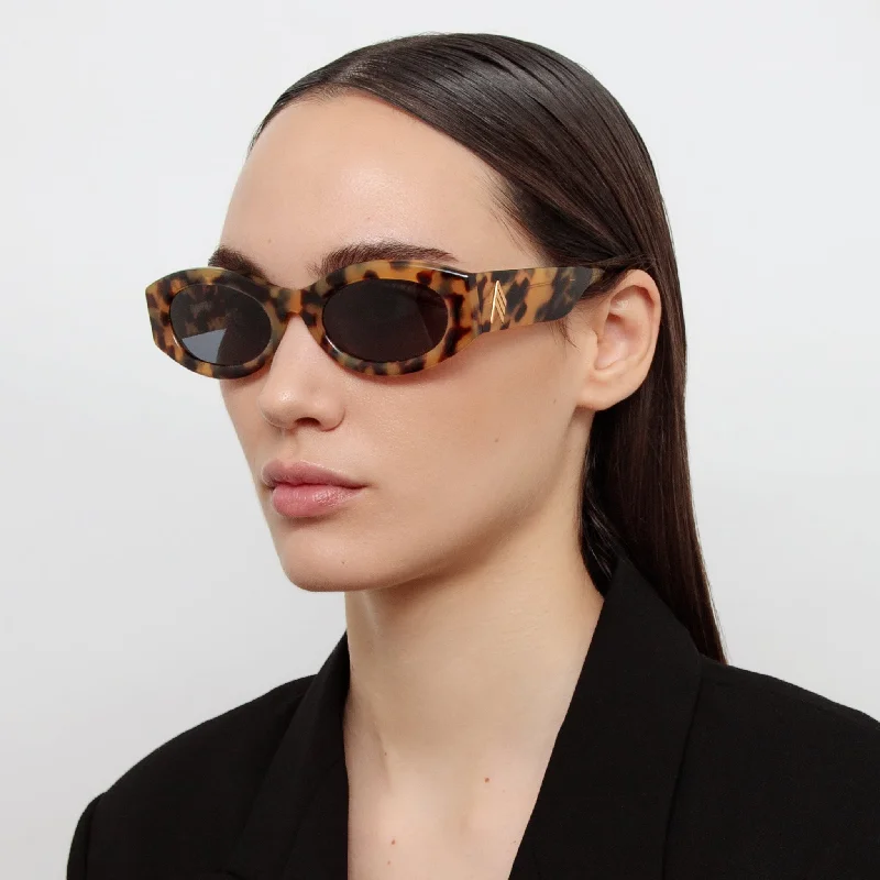 sunglasses vintage vibe -Berta Oval Sunglasses in Tortoiseshell