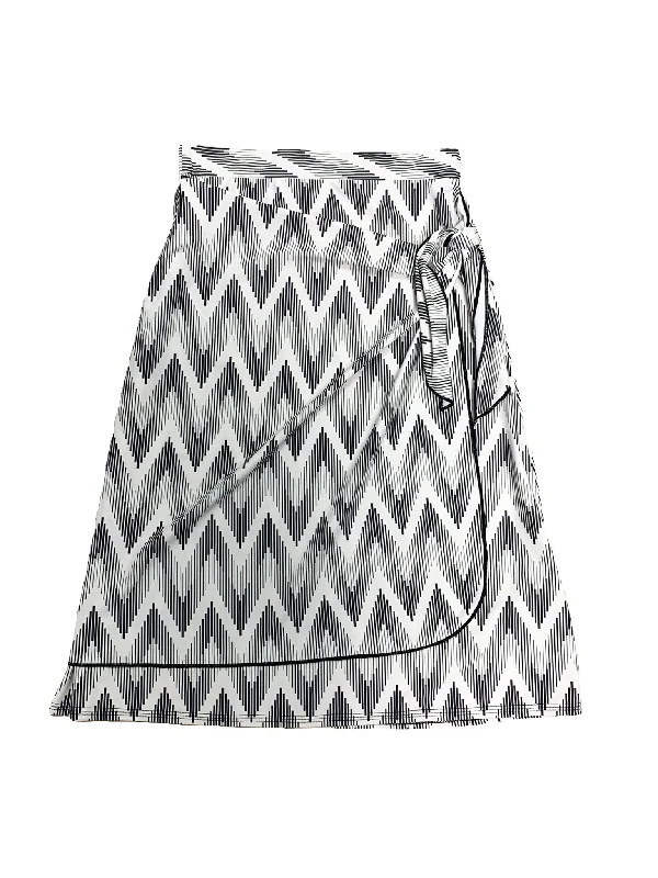 Women’s swim skirt sapphire -Black & White Chevron Sarong Swim Skirt